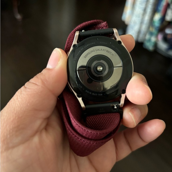 Galaxy Watch 4 - Picture 2 of 4